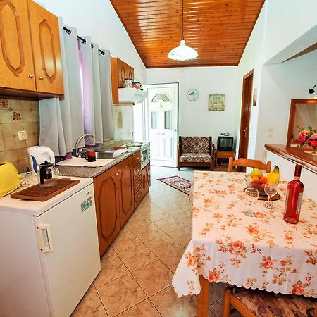 Apartments Mary Agios Gordios  Exterior photo