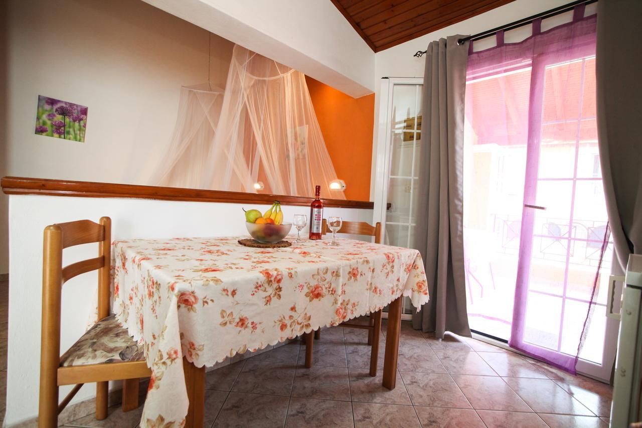 Apartments Mary Agios Gordios  Exterior photo