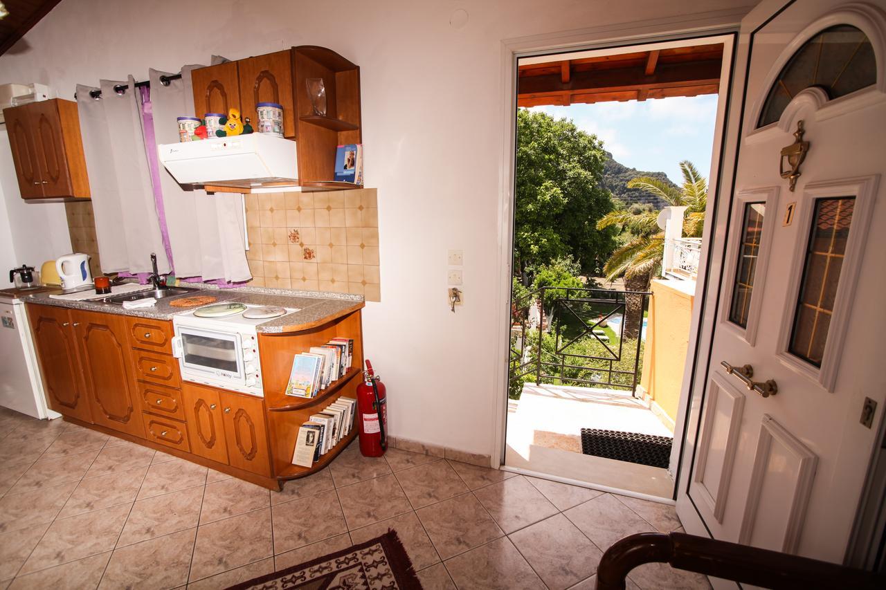 Apartments Mary Agios Gordios  Exterior photo