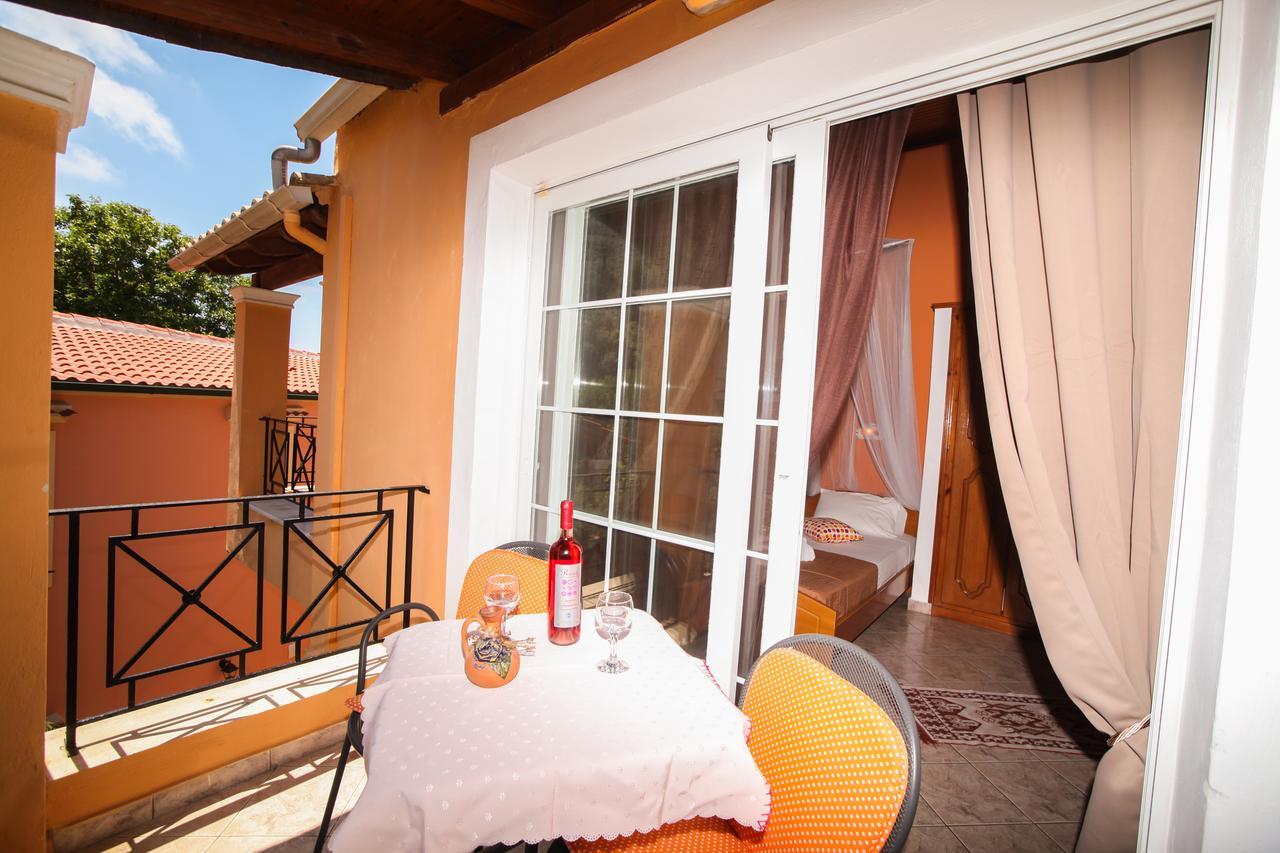 Apartments Mary Agios Gordios  Exterior photo