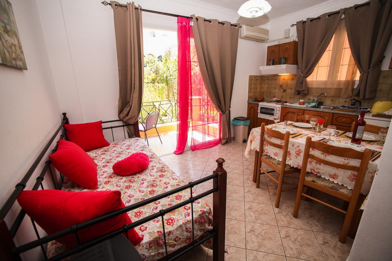 Apartments Mary Agios Gordios  Exterior photo